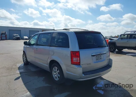2008 Chrysler Town & Country Touring из США, поврежденный, VIN 2A8HR54P38R821228